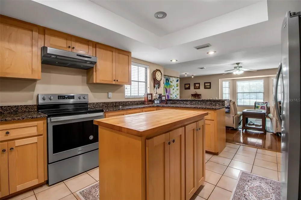 6700 Shetland Way, Sarasota, FL 34241