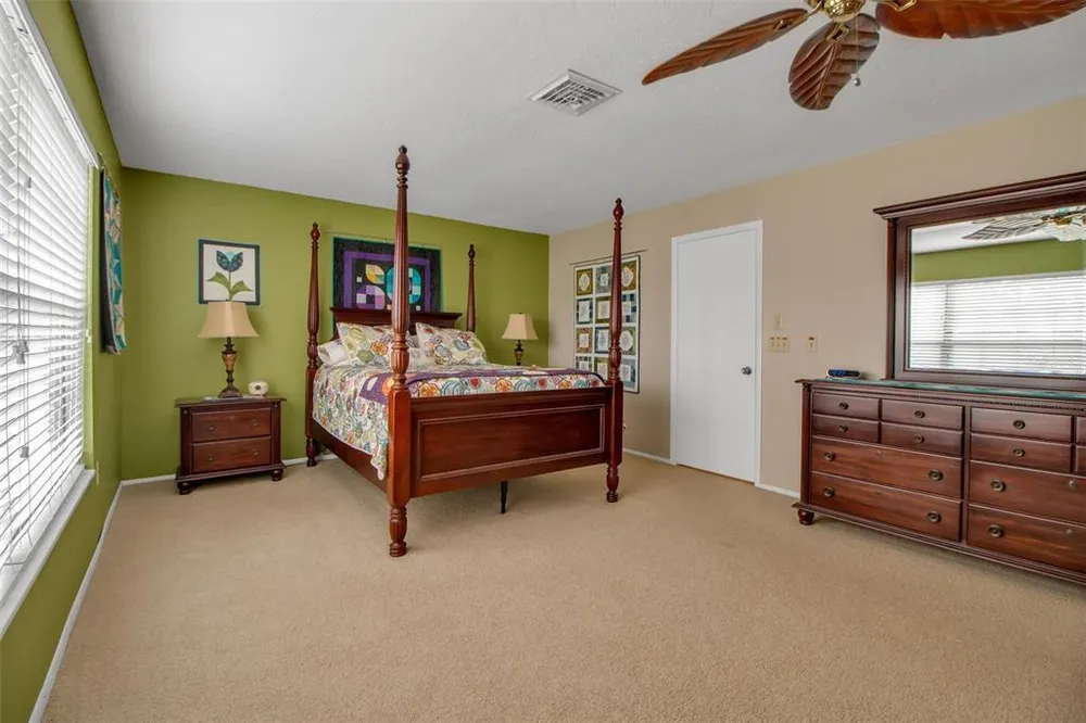 6700 Shetland Way, Sarasota, FL 34241
