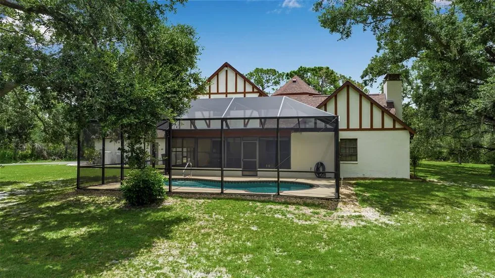 6700 Shetland Way, Sarasota, FL 34241