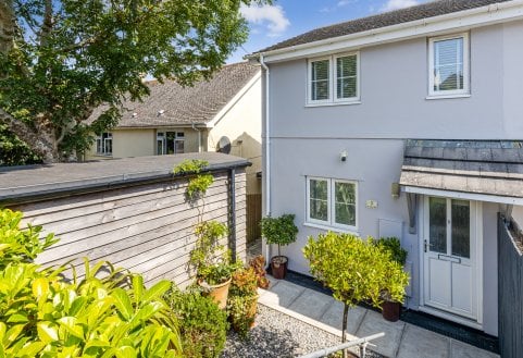 Lord Nelson Drive, Dartmouth