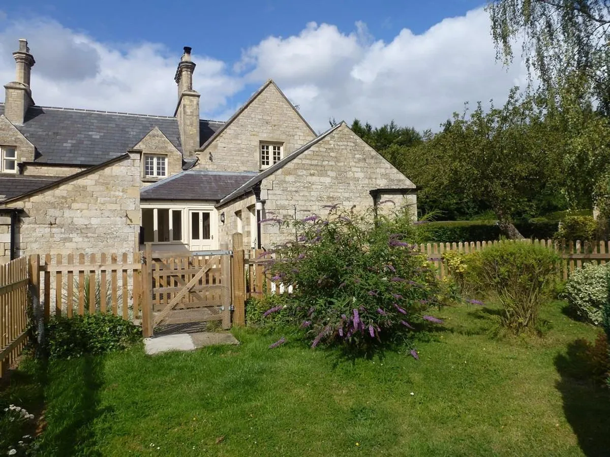 NORTH ROAD COTTAGES, LITTLE PONTON, GRANTHAM