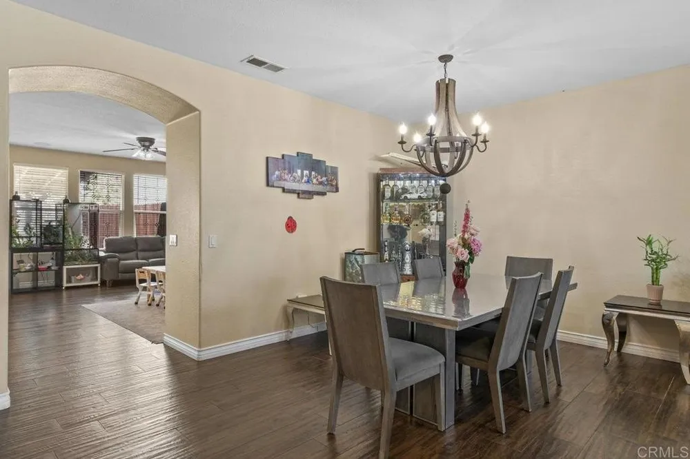 13886 Cheryl Creek Dr, El Cajon, CA 92021