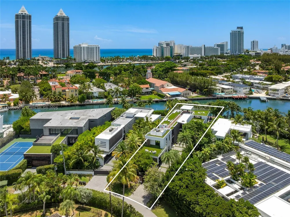 528 Lakeview Ct, Miami Beach, FL 33140