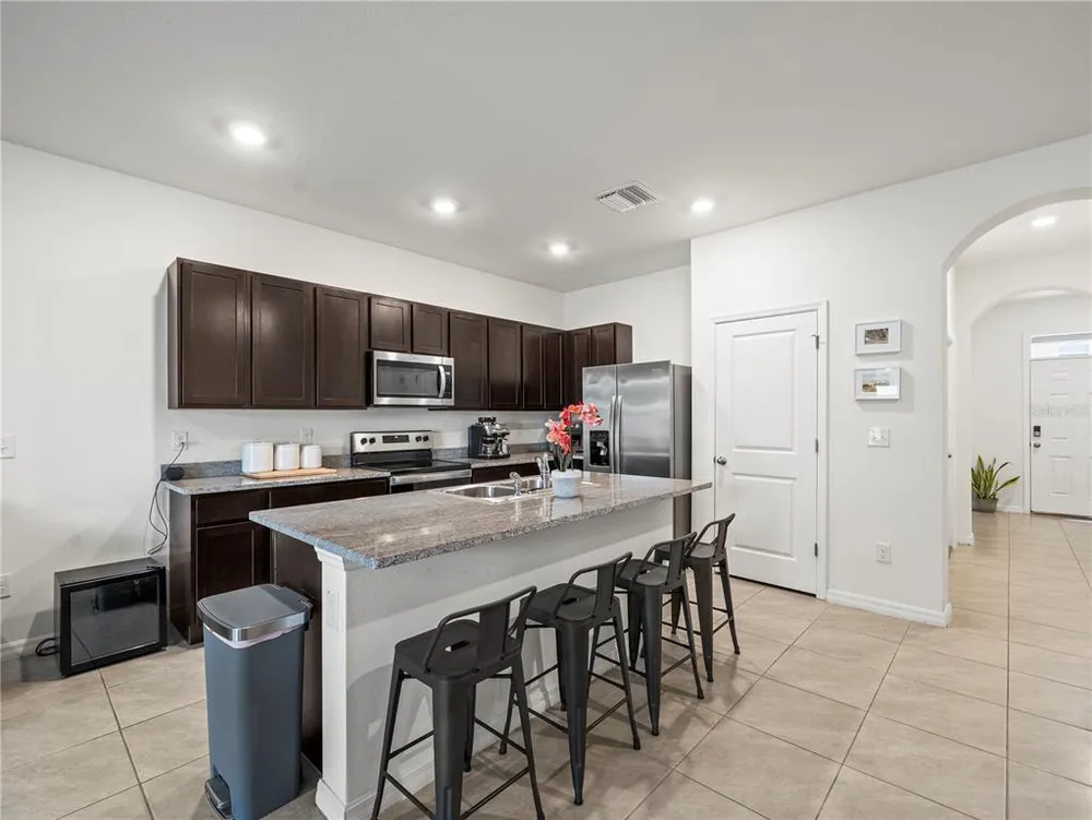 2886 Suncoast Plains Dr, Odessa, FL 33556