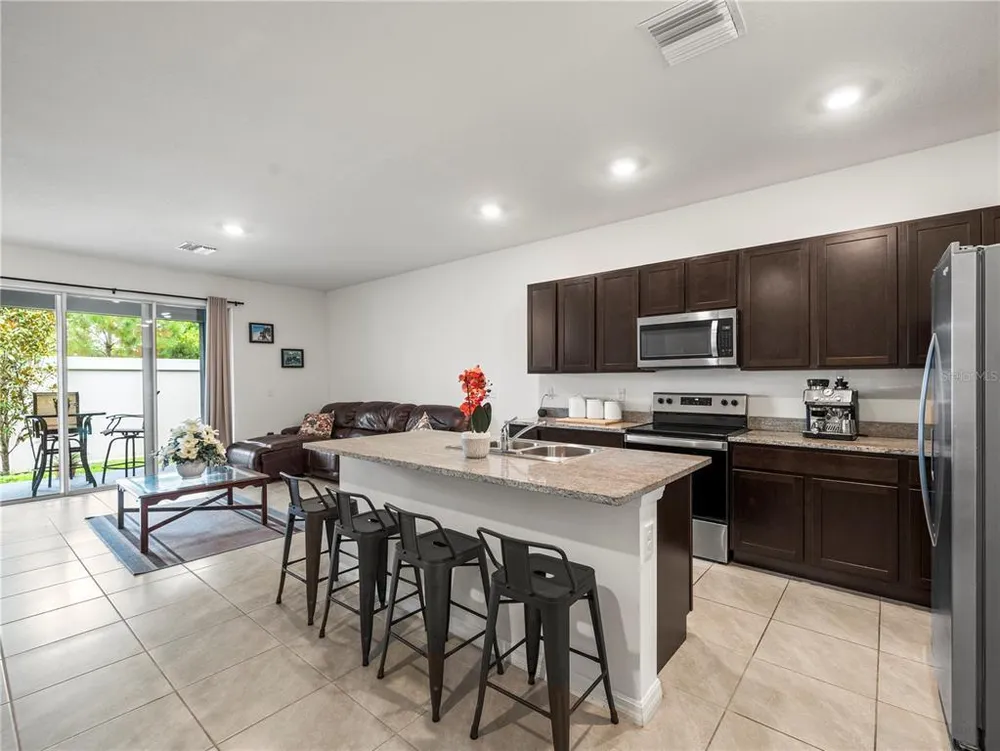 2886 Suncoast Plains Dr, Odessa, FL 33556