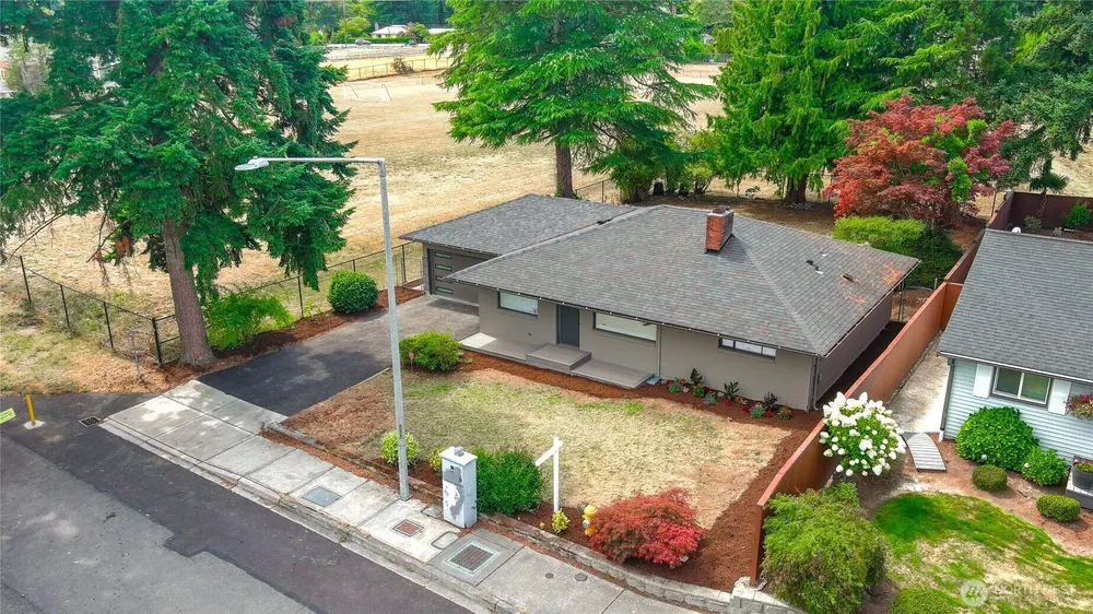 13709 32nd Ave S, Seattle, WA 98168