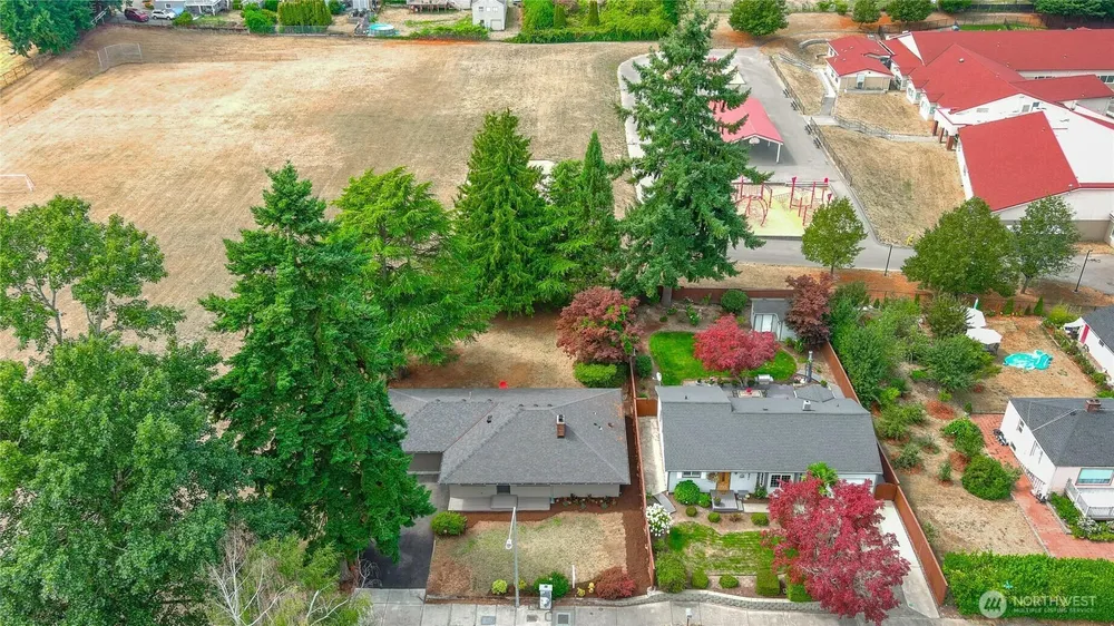 13709 32nd Ave S, Seattle, WA 98168