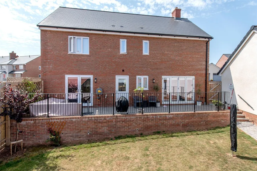 Property Image 12