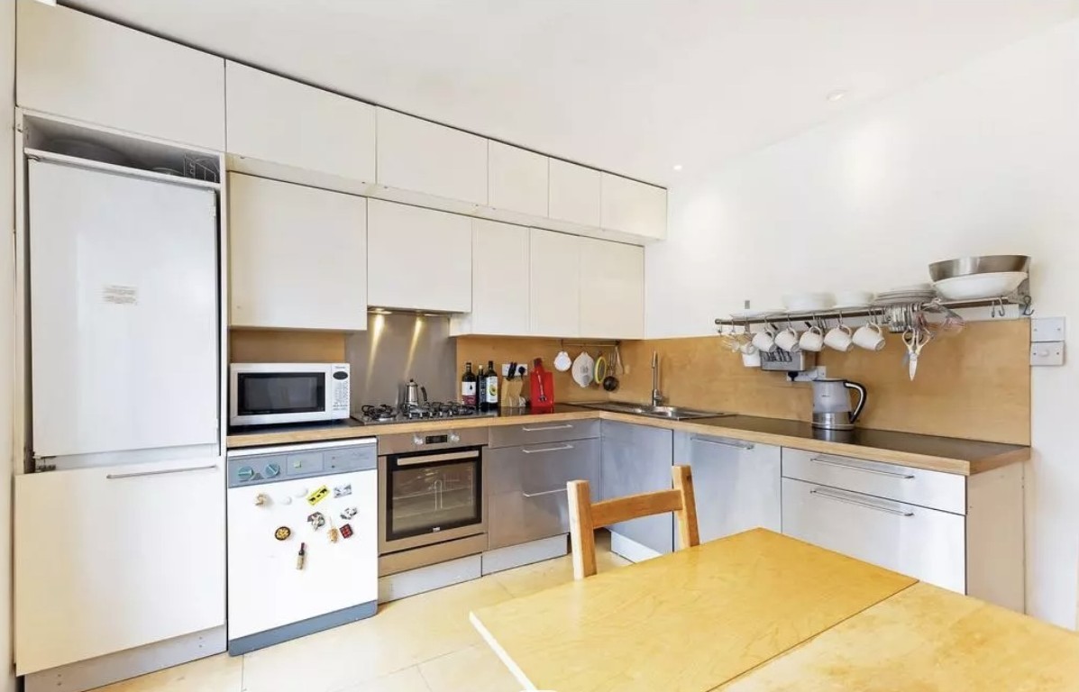 Two Bedroom Flat For Sale Saltram Crescent W9 Image 4