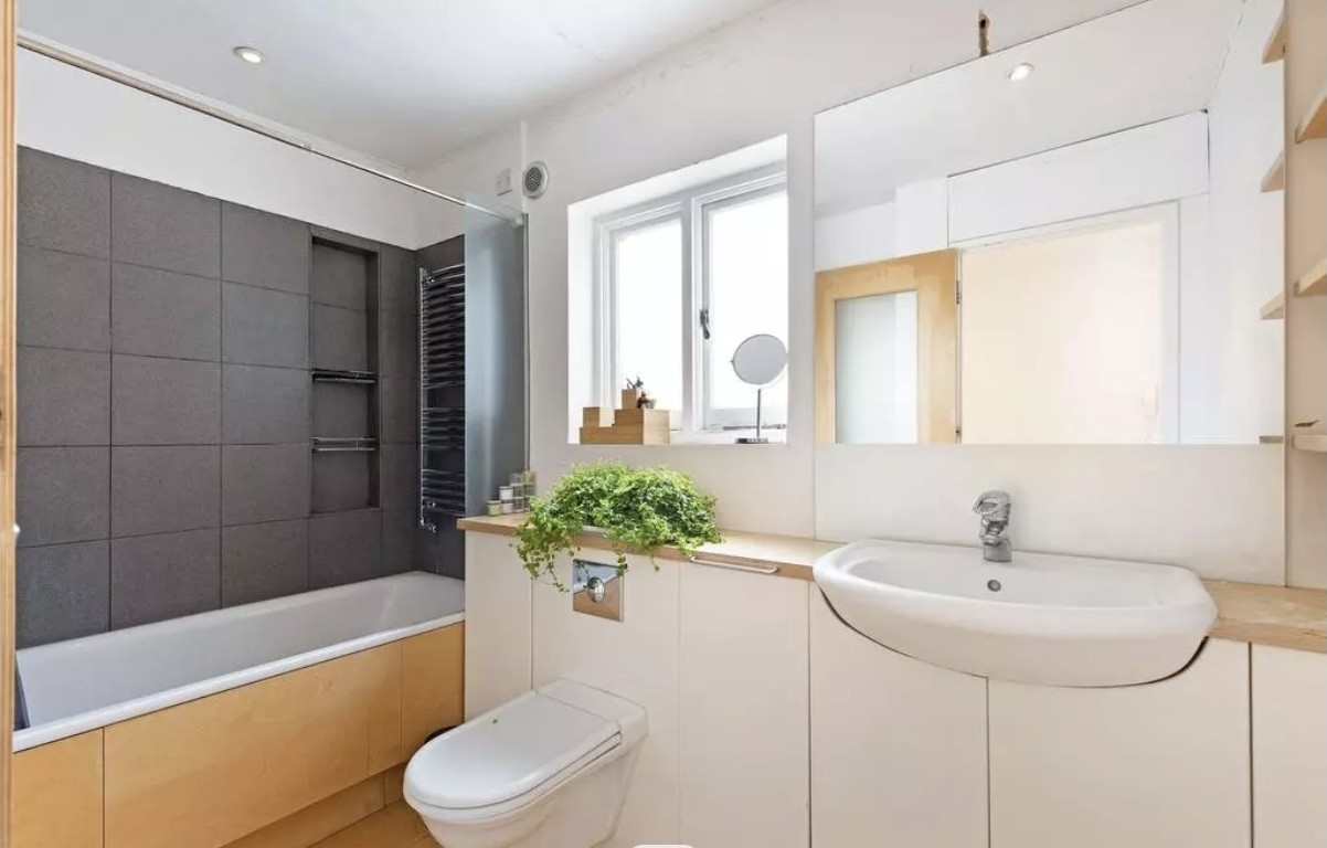 Two Bedroom Flat For Sale Saltram Crescent W9 Image 9