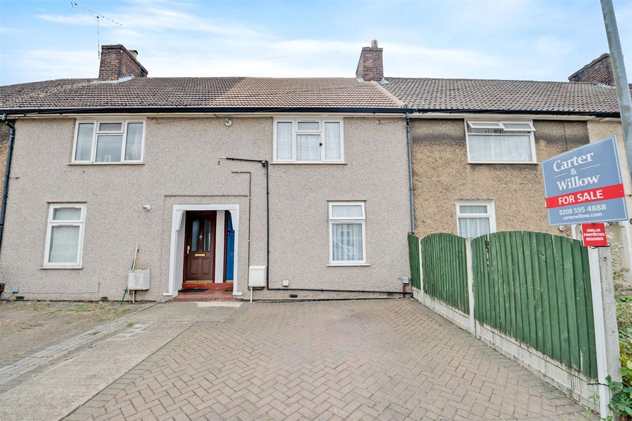 Langley Crescent, Dagenham, Essex Image 1