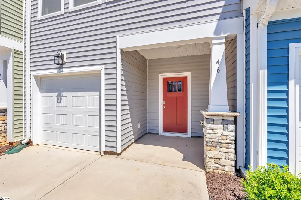 46 Mardale Ln, Greenville, SC 29609