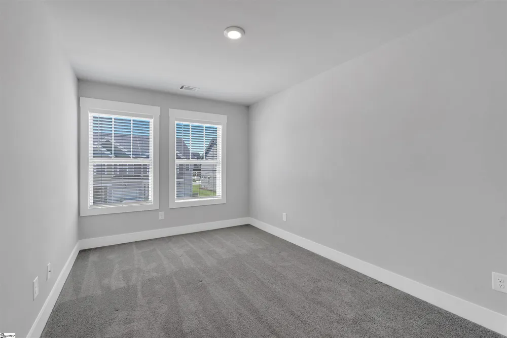 46 Mardale Ln, Greenville, SC 29609