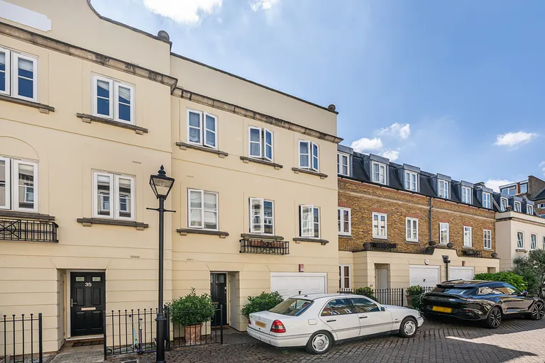 Sycamore Mews, London, SW4