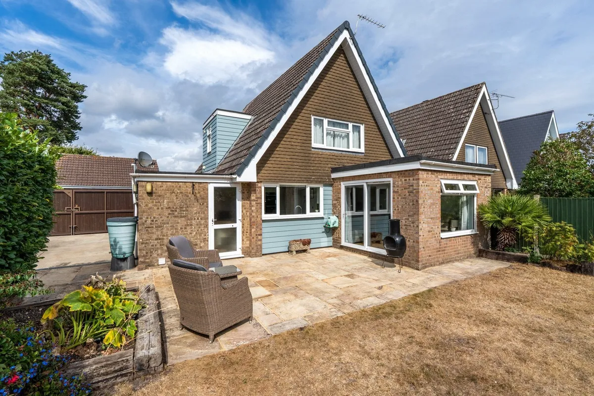 Heathfield Road, West Moors, Ferndown, Dorset, BH22
