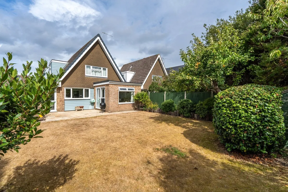 Heathfield Road, West Moors, Ferndown, Dorset, BH22