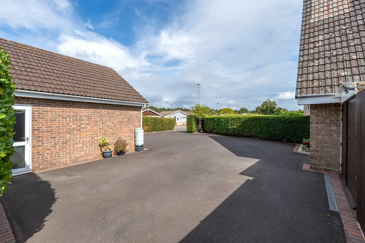 Heathfield Road, West Moors, Ferndown, Dorset, BH22