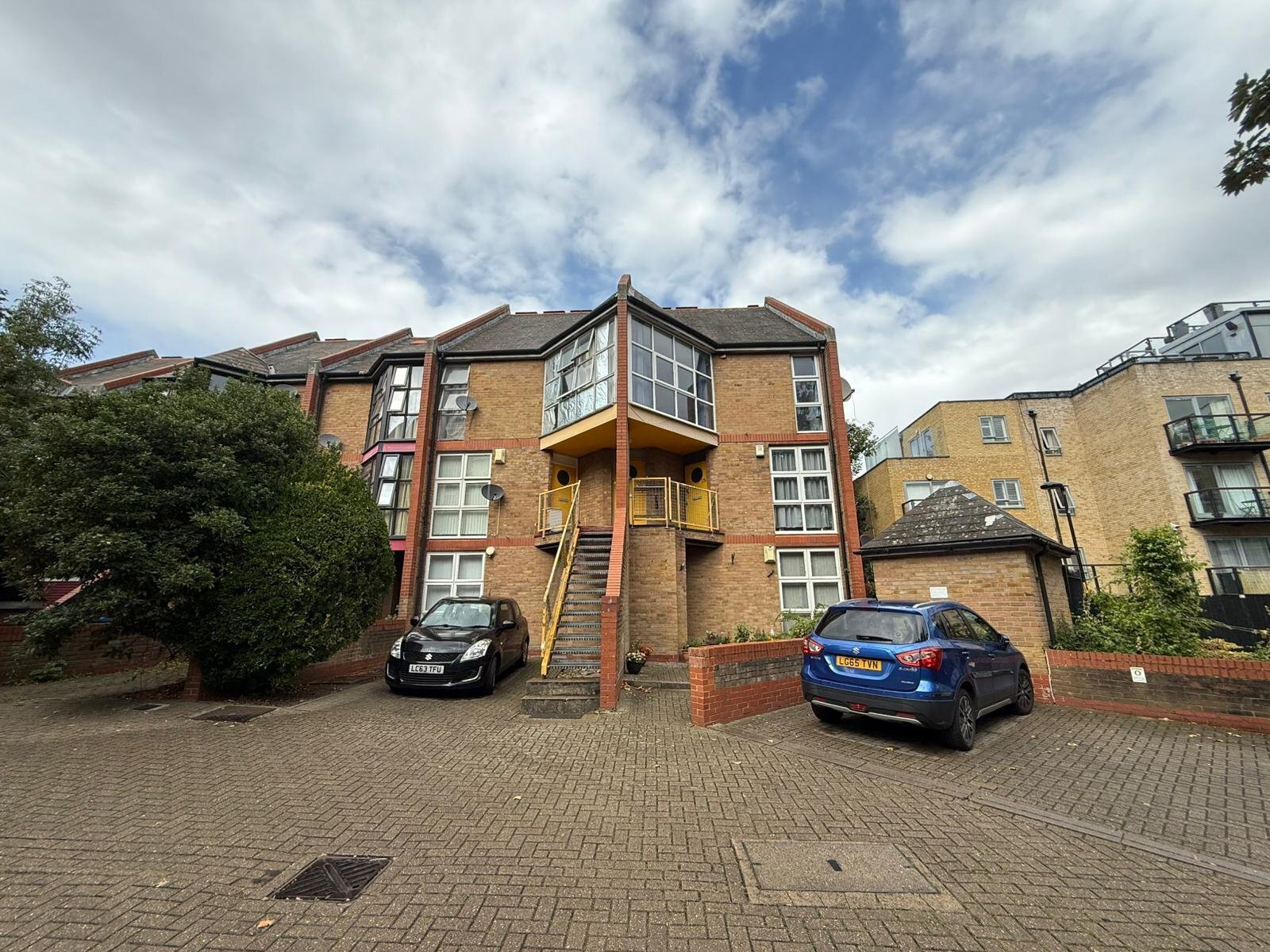 Holyoake Court,, Bryan Road,, London,, SE16 Image 9