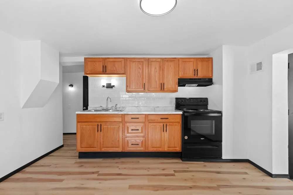 511 4th St, Green Bay, WI 54304