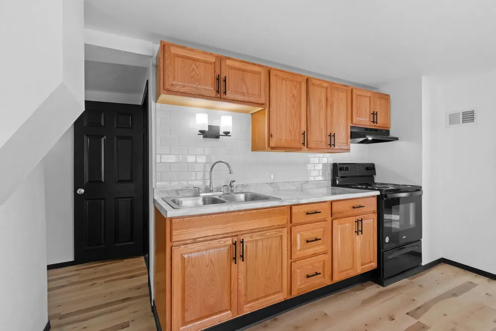 511 4th St, Green Bay, WI 54304