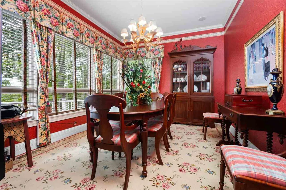 731 W Hathaway Rd, Harbor Springs, MI 49740