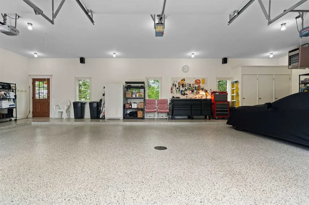 731 W Hathaway Rd, Harbor Springs, MI 49740