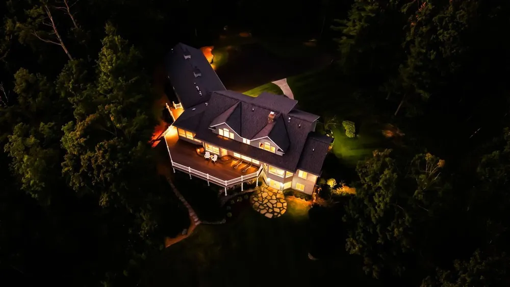 731 W Hathaway Rd, Harbor Springs, MI 49740