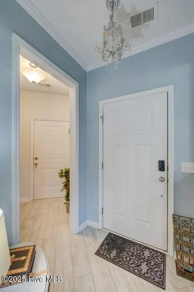 521 Lyrebird Ave, Wilmington, NC 28412