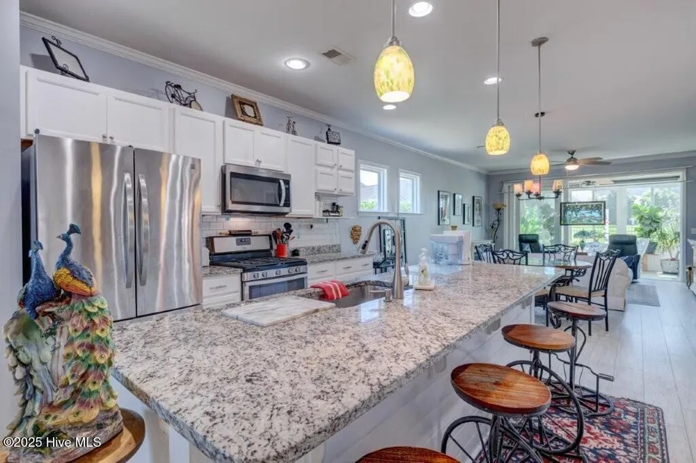 521 Lyrebird Ave, Wilmington, NC 28412