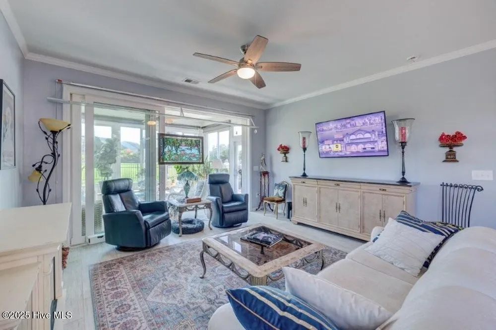 521 Lyrebird Ave, Wilmington, NC 28412