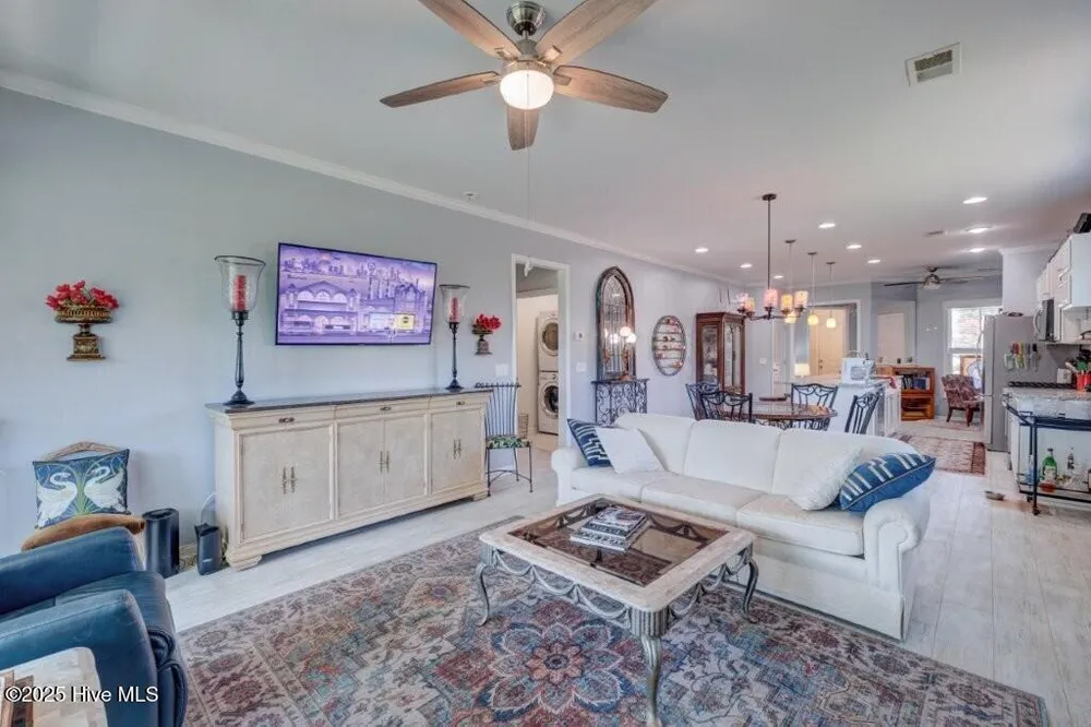 521 Lyrebird Ave, Wilmington, NC 28412