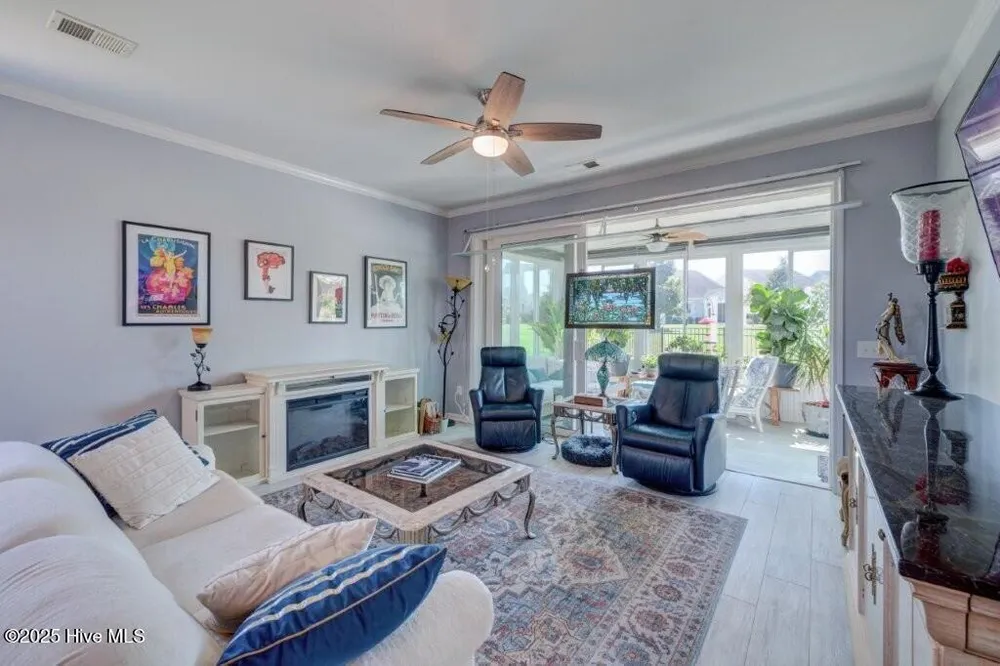 521 Lyrebird Ave, Wilmington, NC 28412