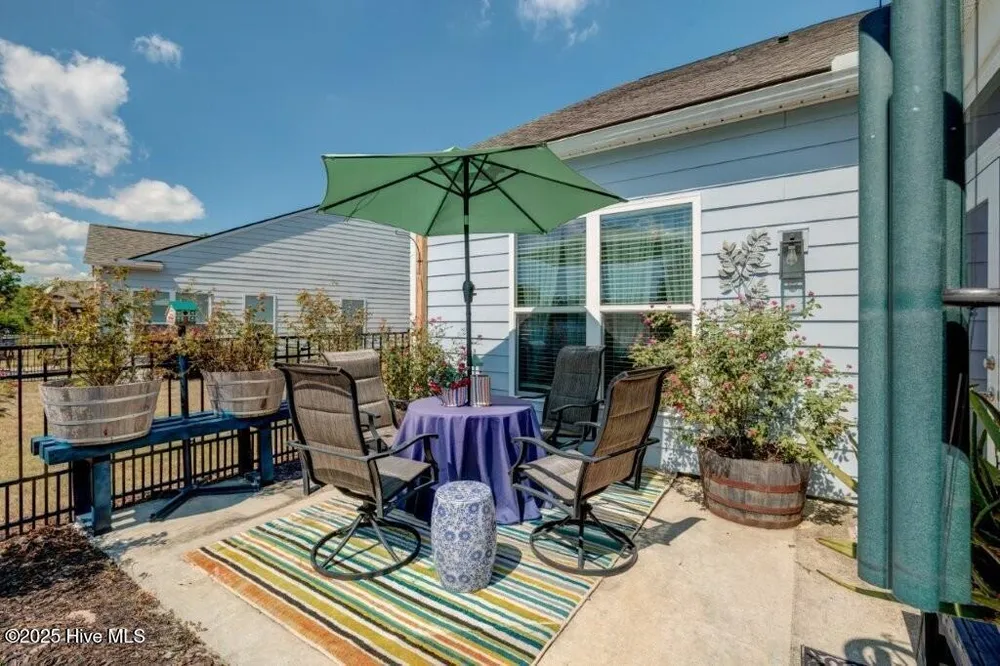 521 Lyrebird Ave, Wilmington, NC 28412