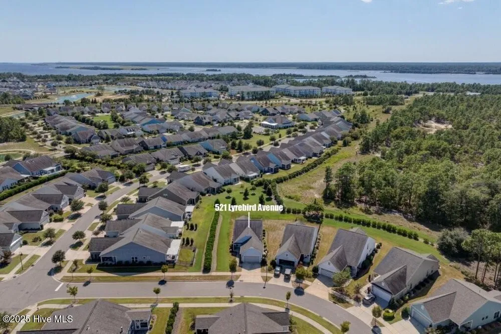 521 Lyrebird Ave, Wilmington, NC 28412