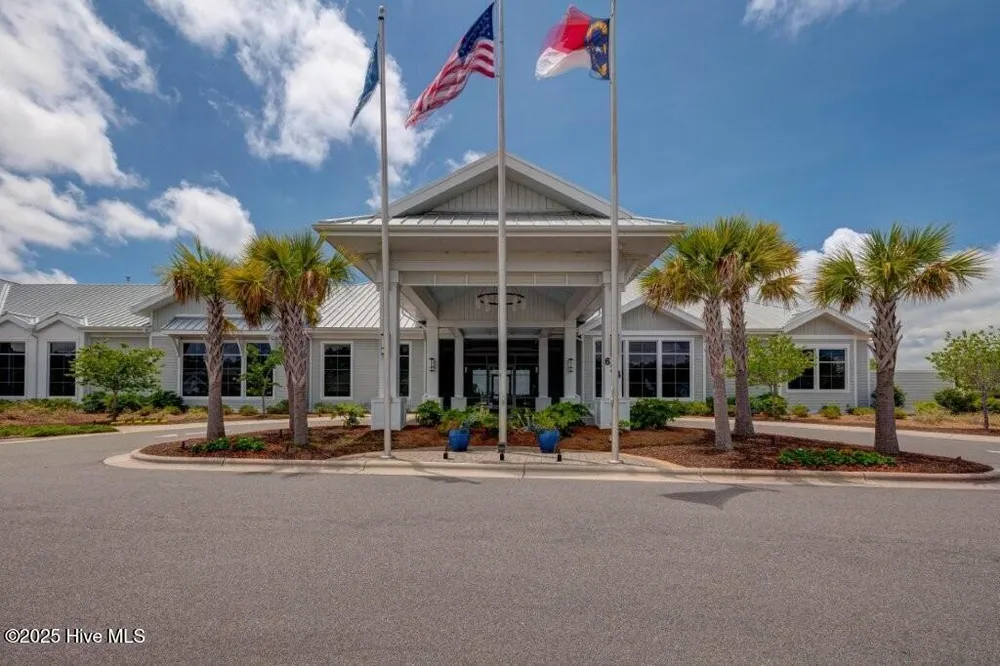 521 Lyrebird Ave, Wilmington, NC 28412