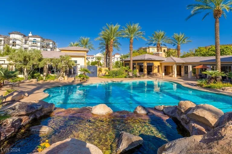 9219 Tesoras Dr, Las Vegas, NV 89144-1538