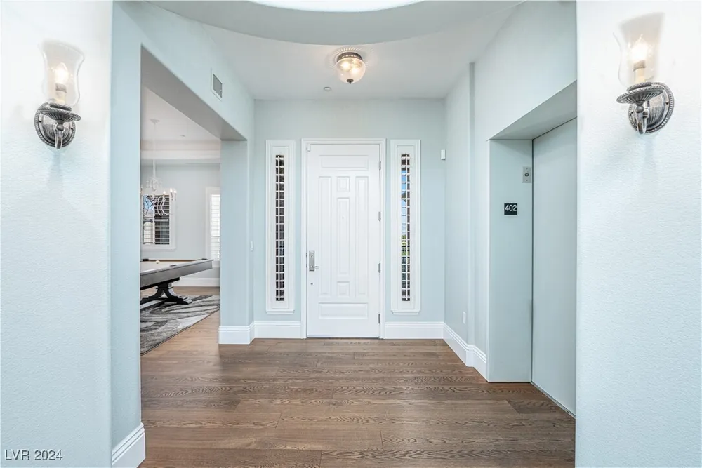 9219 Tesoras Dr, Las Vegas, NV 89144-1538