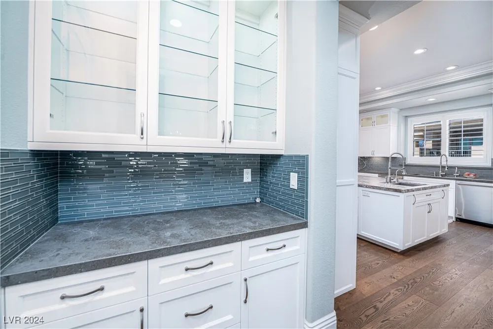 9219 Tesoras Dr, Las Vegas, NV 89144-1538