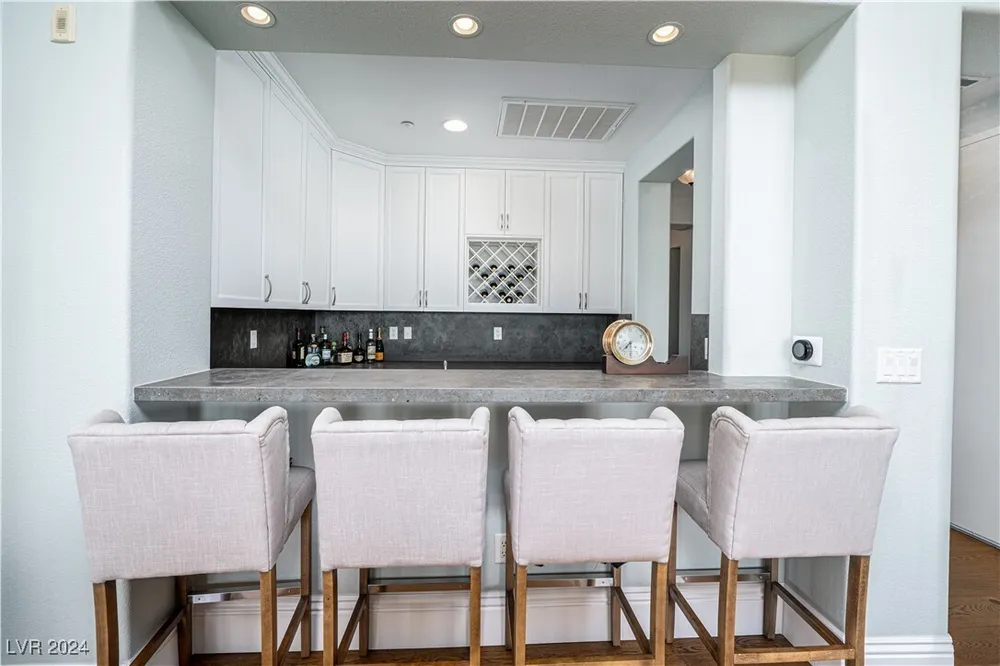 9219 Tesoras Dr, Las Vegas, NV 89144-1538