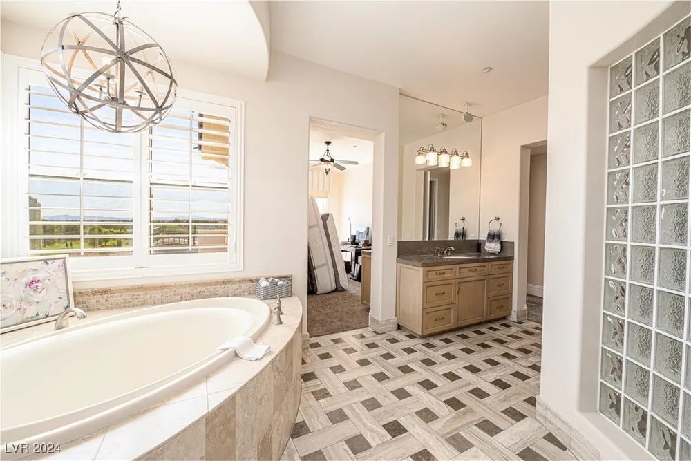9219 Tesoras Dr, Las Vegas, NV 89144-1538