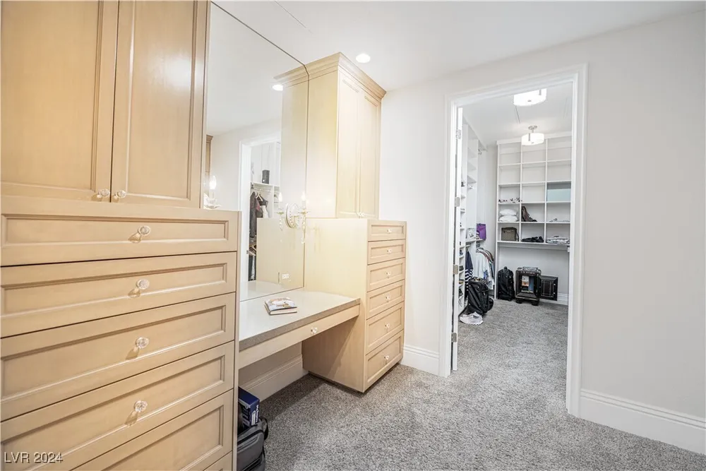 9219 Tesoras Dr, Las Vegas, NV 89144-1538