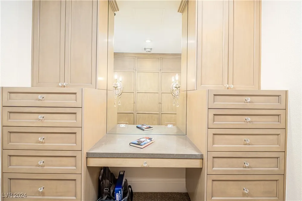9219 Tesoras Dr, Las Vegas, NV 89144-1538