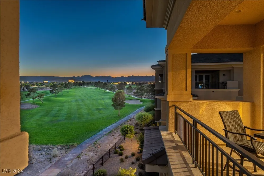 9219 Tesoras Dr, Las Vegas, NV 89144-1538