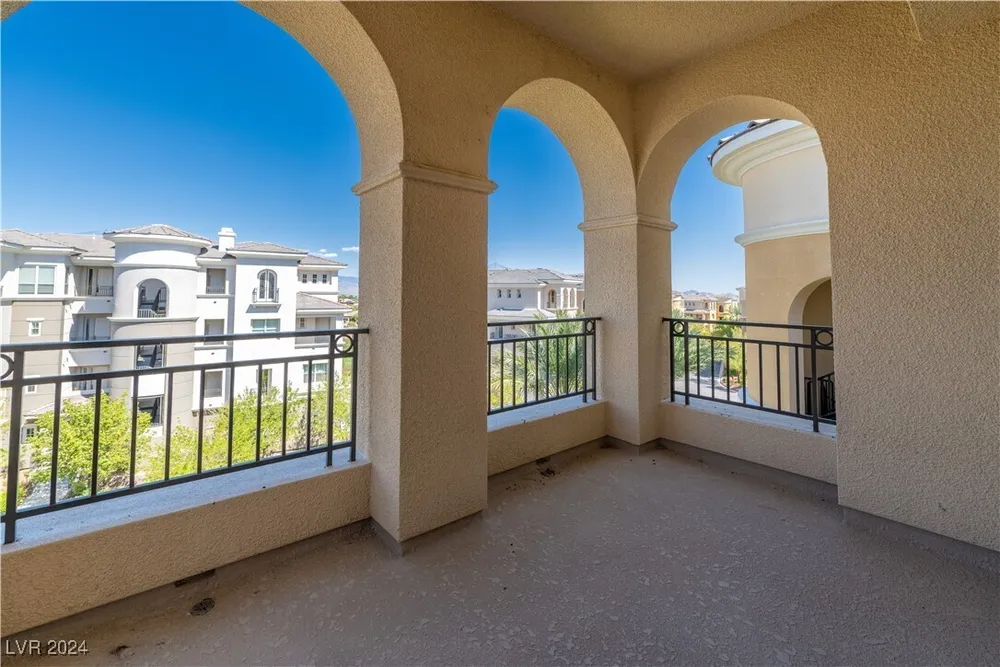 9219 Tesoras Dr, Las Vegas, NV 89144-1538