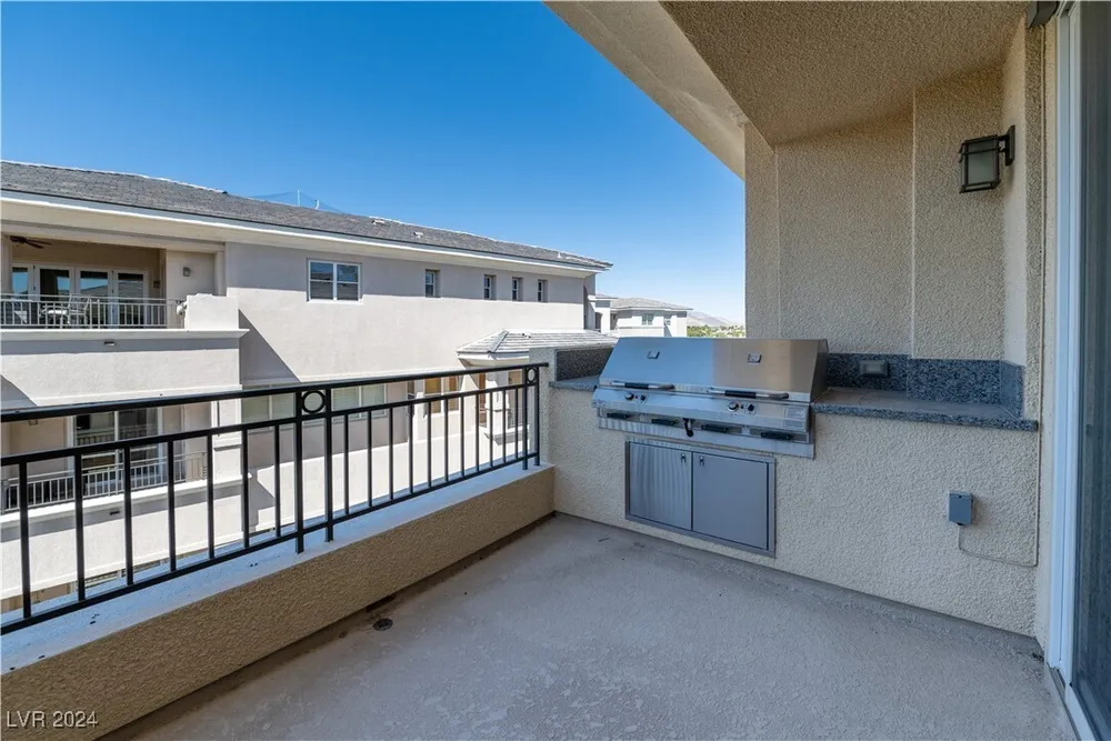 9219 Tesoras Dr, Las Vegas, NV 89144-1538