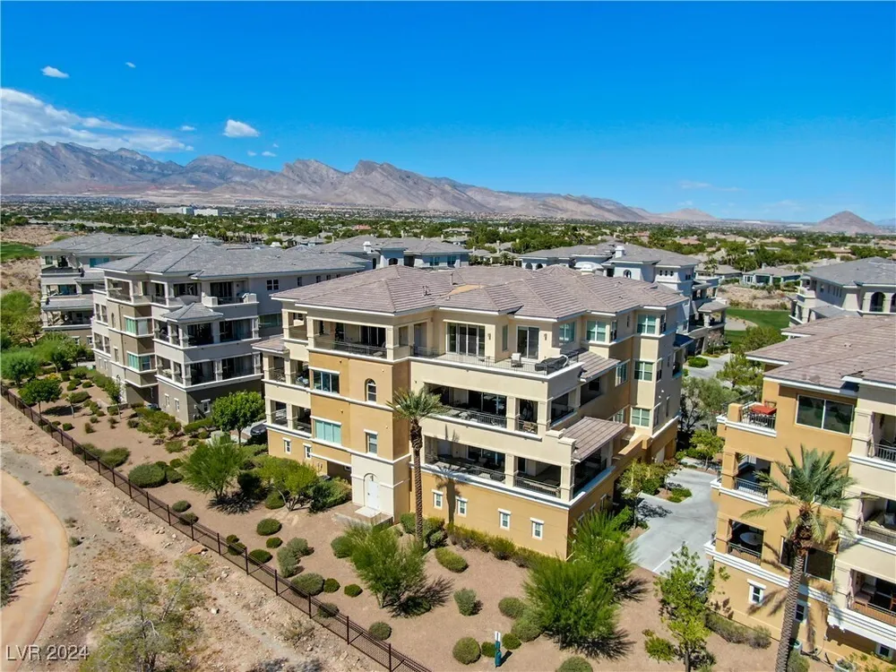 9219 Tesoras Dr, Las Vegas, NV 89144-1538
