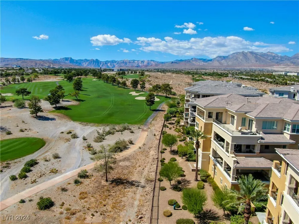 9219 Tesoras Dr, Las Vegas, NV 89144-1538
