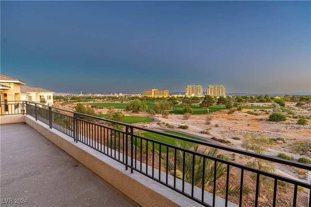 9219 Tesoras Dr, Las Vegas, NV 89144-1538