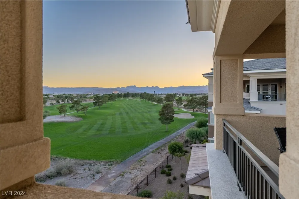 9219 Tesoras Dr, Las Vegas, NV 89144-1538