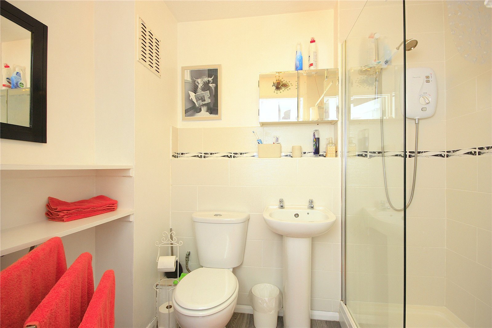 Holman Close, Waterlooville, Hampshire, PO8 Image 7